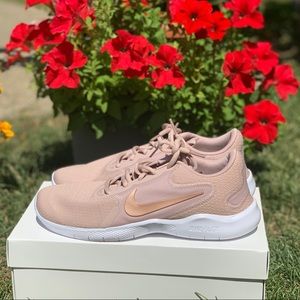 ❗️SOLD❗️Nike Flex Experience Mauve running sneaker